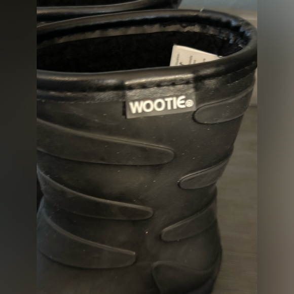 Wootie Rain Boots - Picture 2 of 8